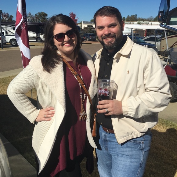 Meet your Poshers; Heather and Jaimy - Picture 7 of 8